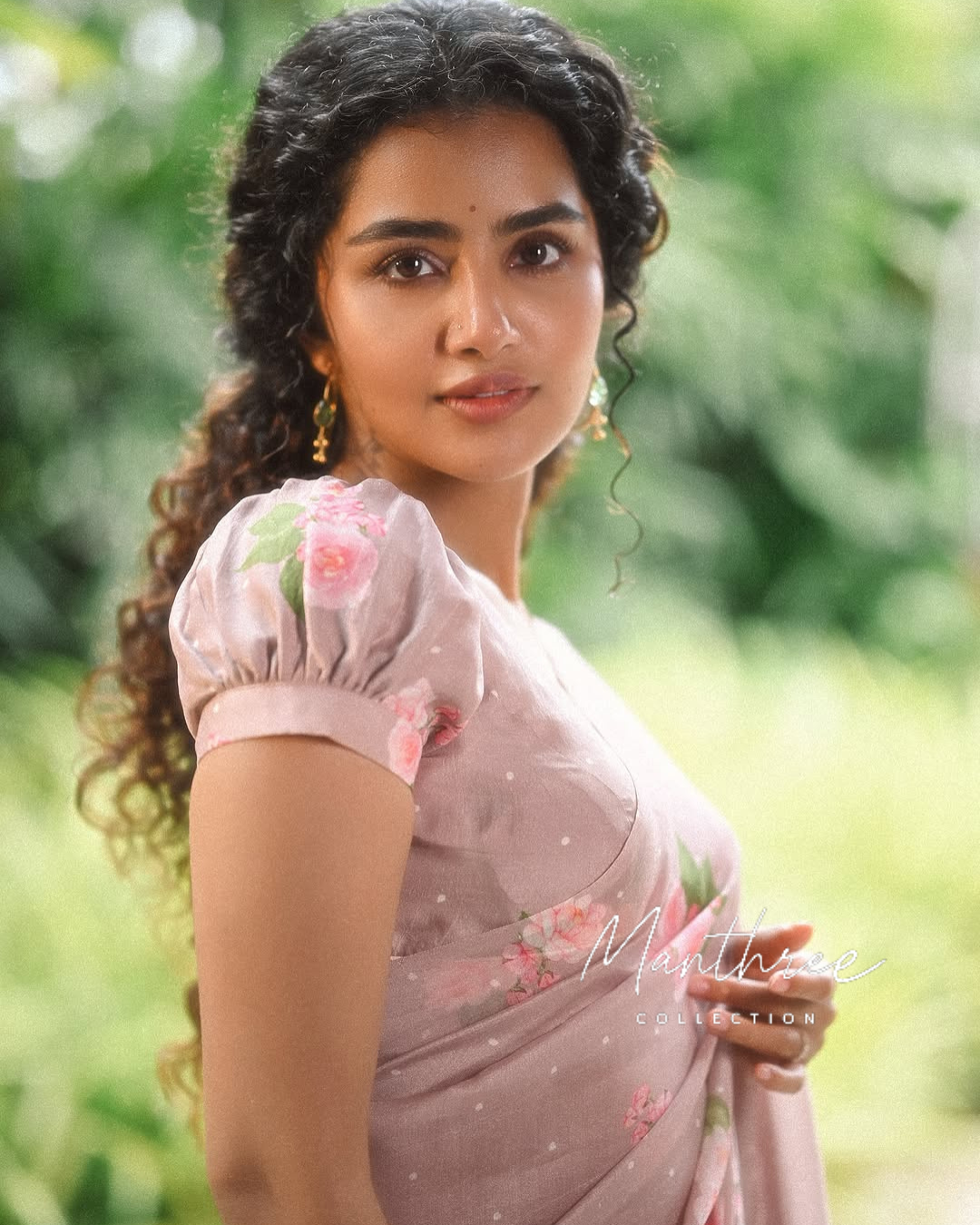 Anupama linen saree