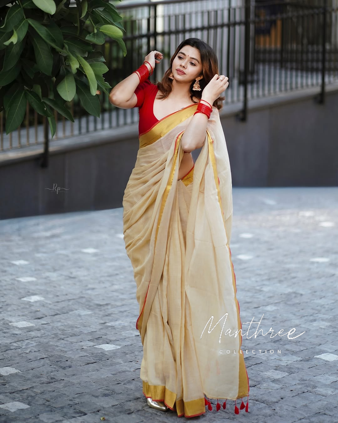 Linen handloom cream saree