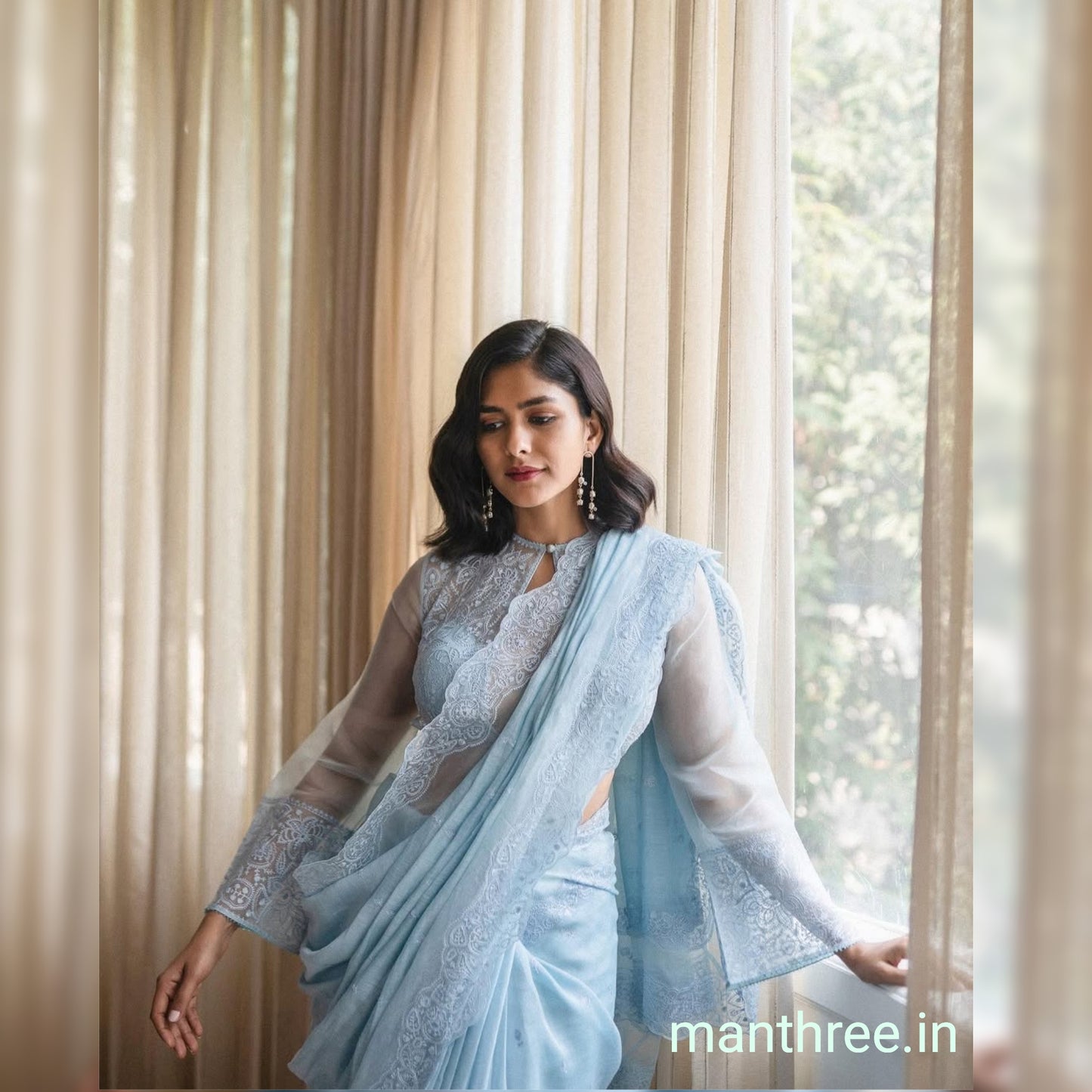 Mrunal thakur sky blue saree