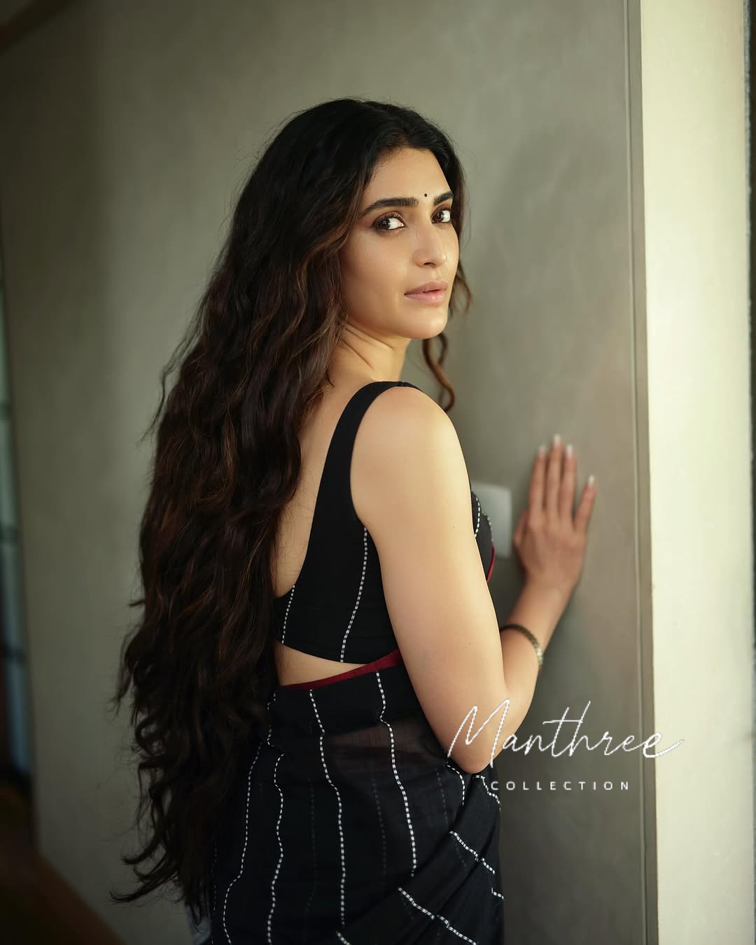 Karishma Tanna black white stripe cotton saree