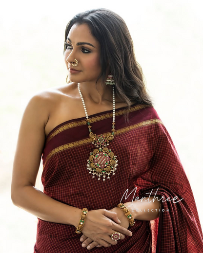 Andreah in red chettinadu saree